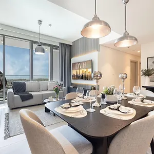 Tower - Downtown Dream, Ocean View, Opposite Mall شقة دبي